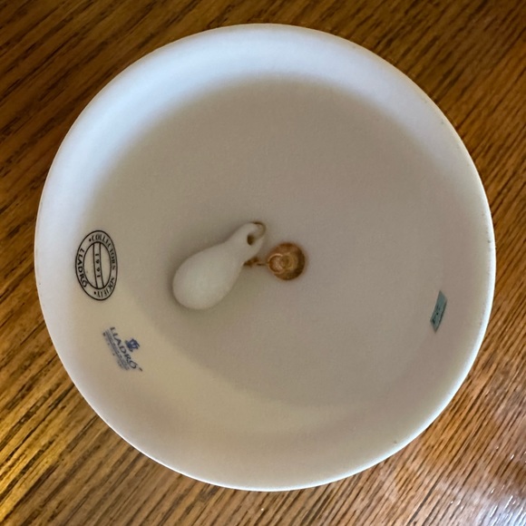 Lladro Collector’s Society Bell - Spring - Picture 6 of 8
